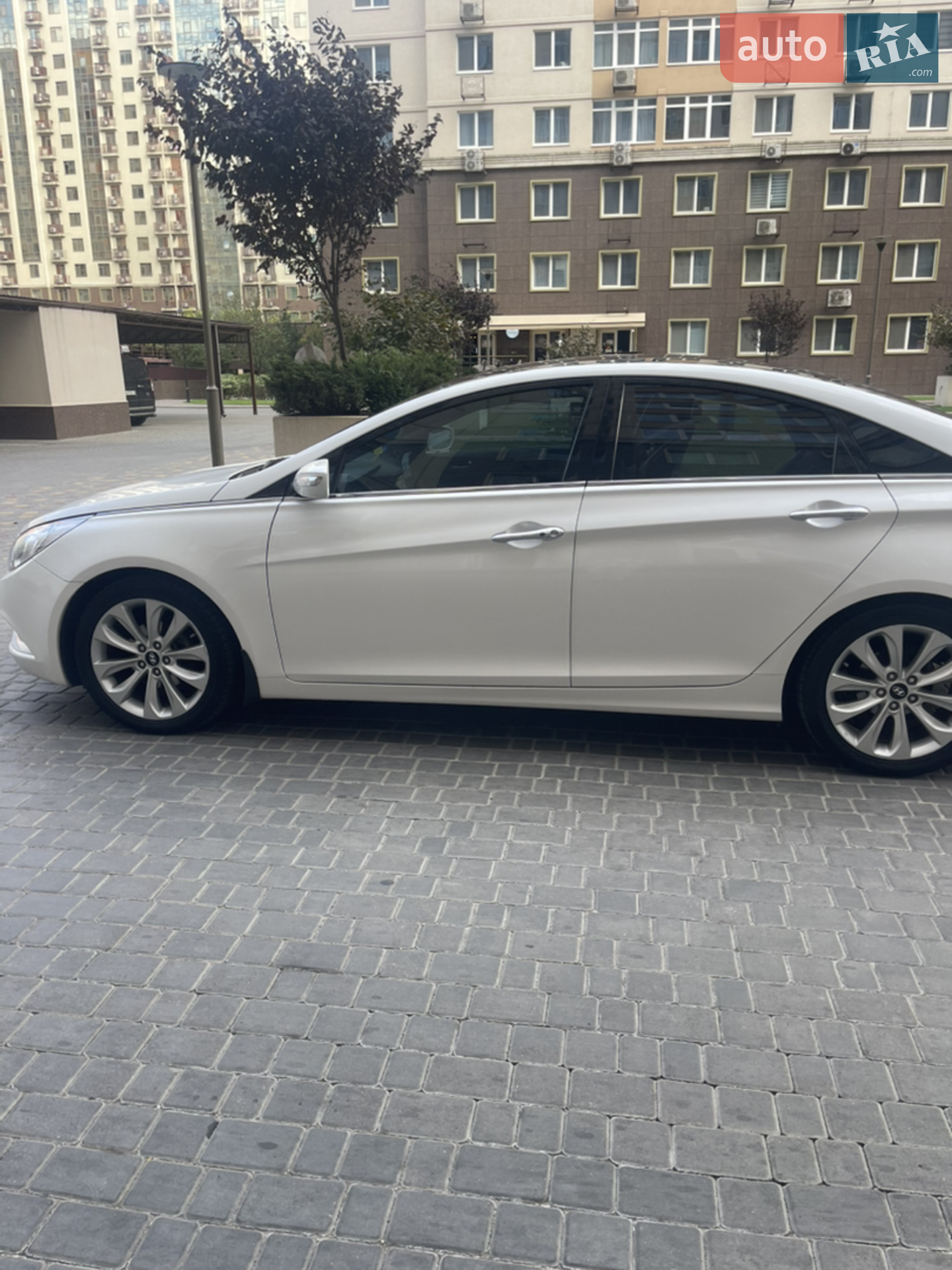 2010 Hyundai Sonata - мініатюра 21