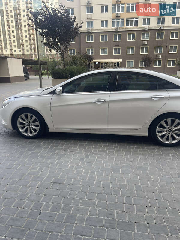 Седан Hyundai Sonata 2010 в Одессе
