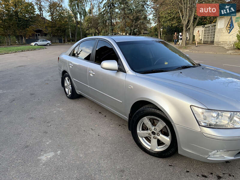 Седан Hyundai Sonata 2008 в Львове