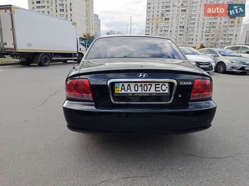 Седан Hyundai Sonata 2003 в Киеве