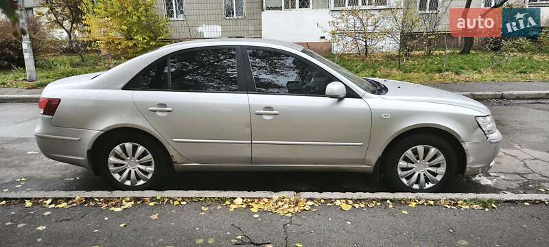 Седан Hyundai Sonata 2009 в Киеве