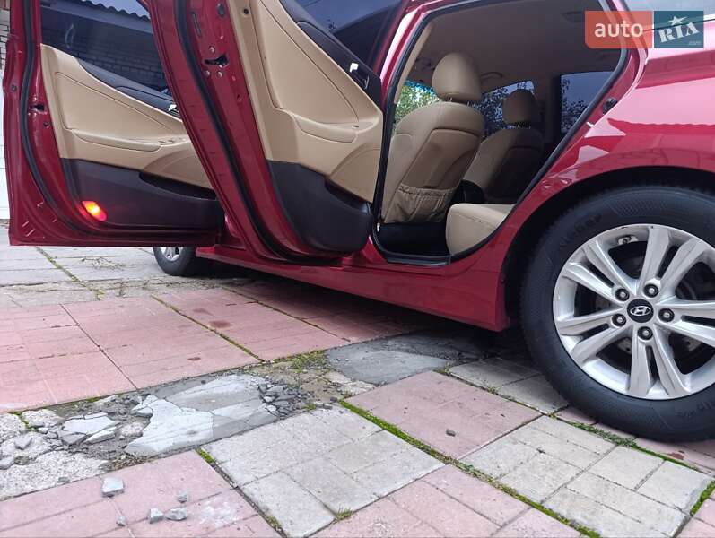 Седан Hyundai Sonata 2014 в Киеве