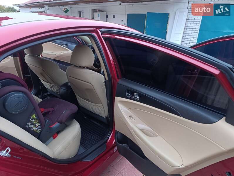 Седан Hyundai Sonata 2014 в Киеве