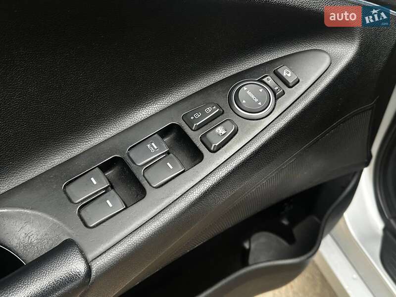 Седан Hyundai Sonata 2013 в Харькове