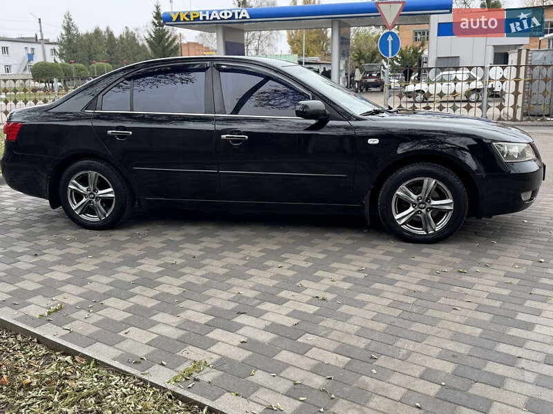 Седан Hyundai Sonata 2005 в Лубнах
