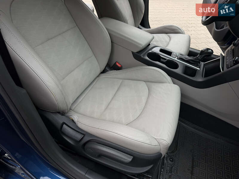 Седан Hyundai Sonata 2014 в Киеве фото 20 Седан Hyundai Sonata 2014 в Киеве