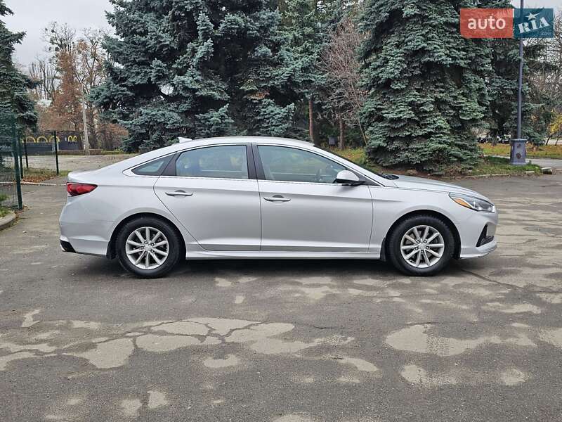 Седан Hyundai Sonata 2018 в Києві