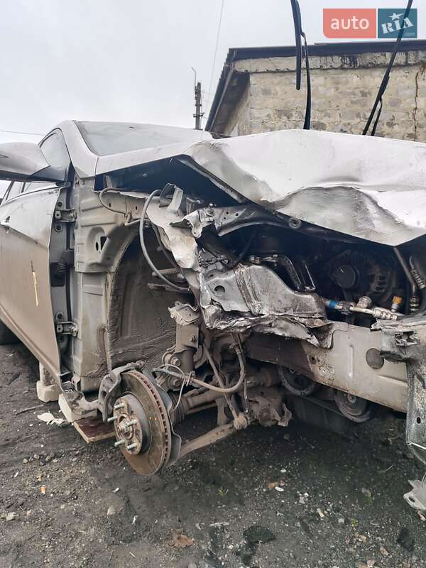 Седан Hyundai Sonata 2012 в Першотравенске