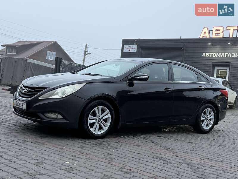 Hyundai Sonata 2011