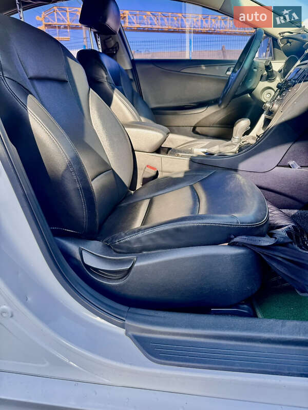 Седан Hyundai Sonata 2012 в Житомире