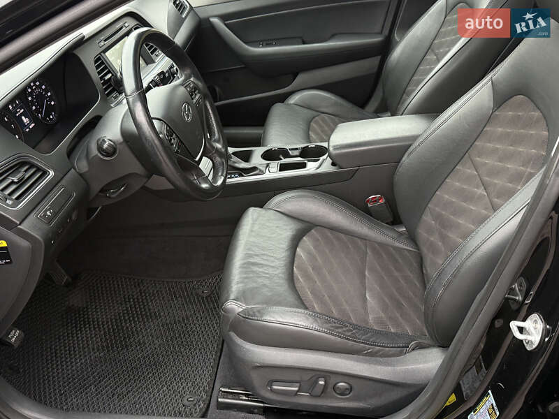 Седан Hyundai Sonata 2016 в Одессе