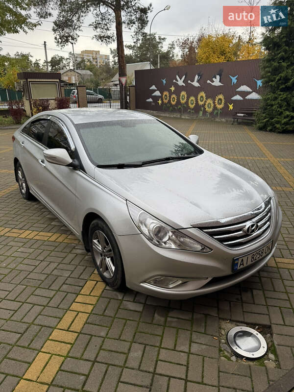 Hyundai Sonata 2013