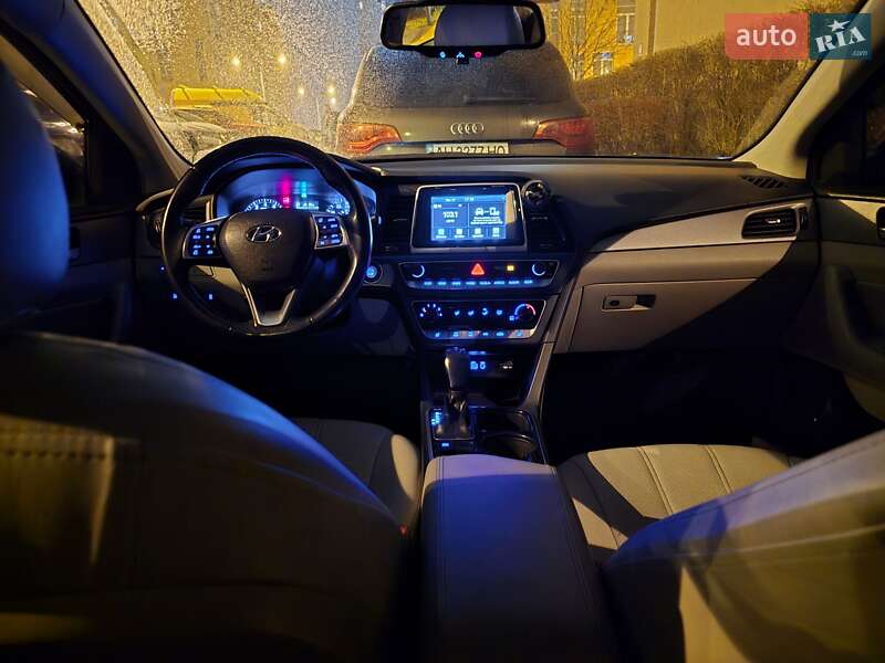 Седан Hyundai Sonata 2017 в Киеве