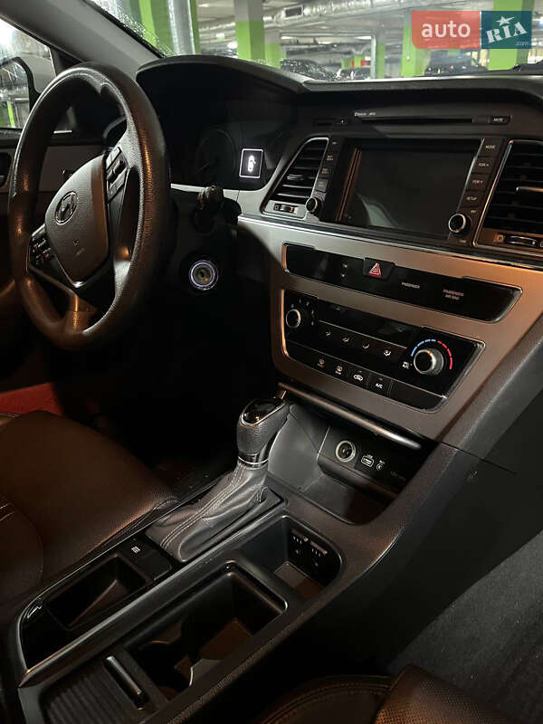 Седан Hyundai Sonata 2016 в Одессе