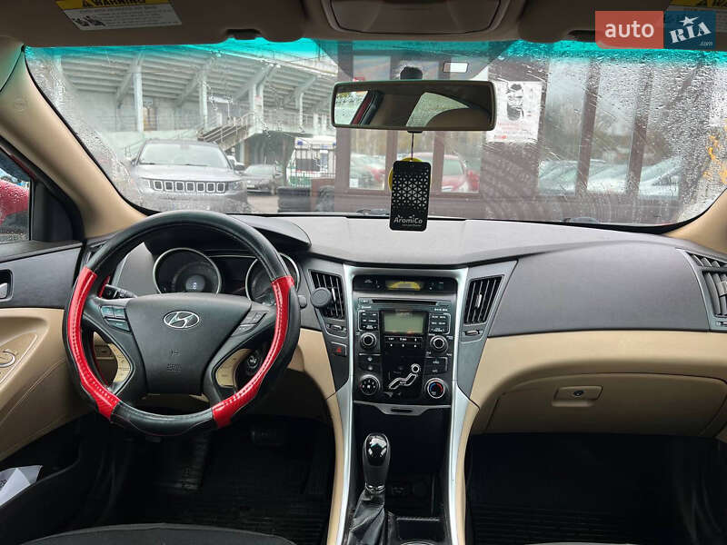 Седан Hyundai Sonata 2010 в Полтаве фото 9 Седан Hyundai Sonata 2010 в Полтаве