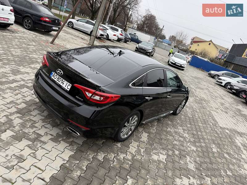 Седан Hyundai Sonata 2016 в Ужгороде
