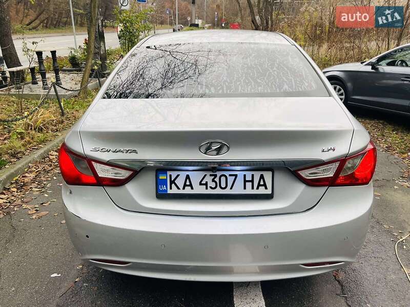 Седан Hyundai Sonata 2013 в Киеве