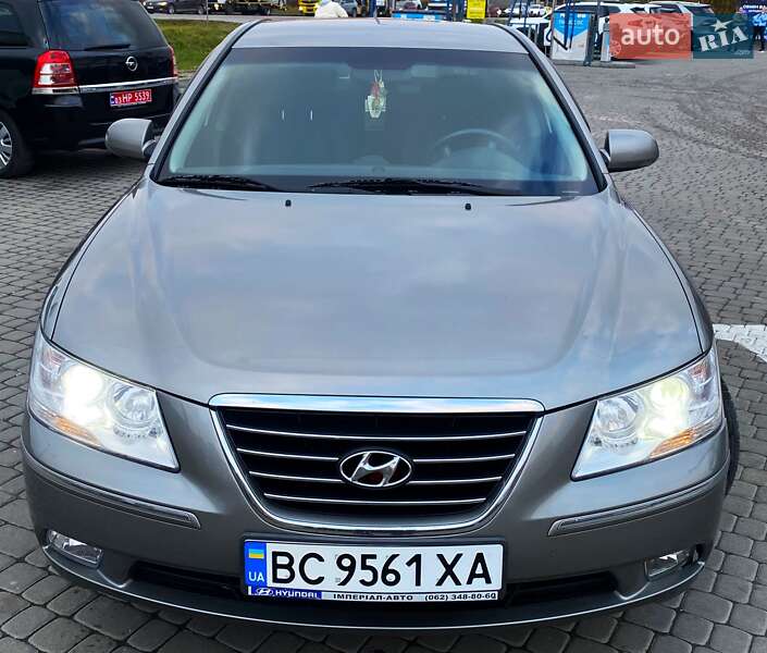 Седан Hyundai Sonata 2008 в Львове