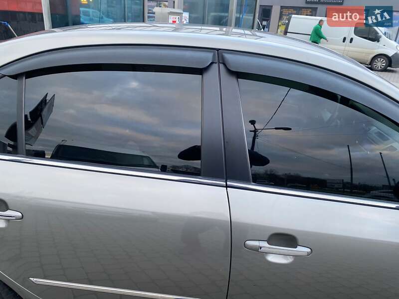 Седан Hyundai Sonata 2008 в Львове