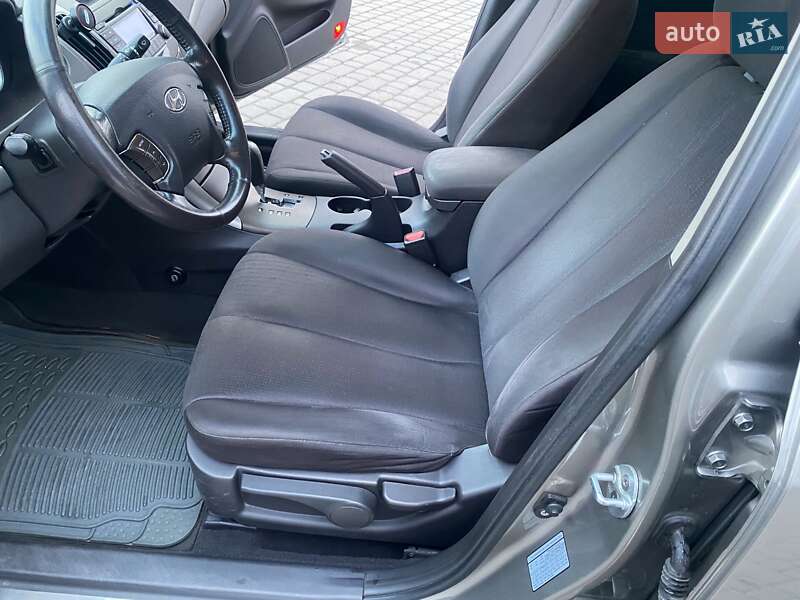 Седан Hyundai Sonata 2008 в Львове