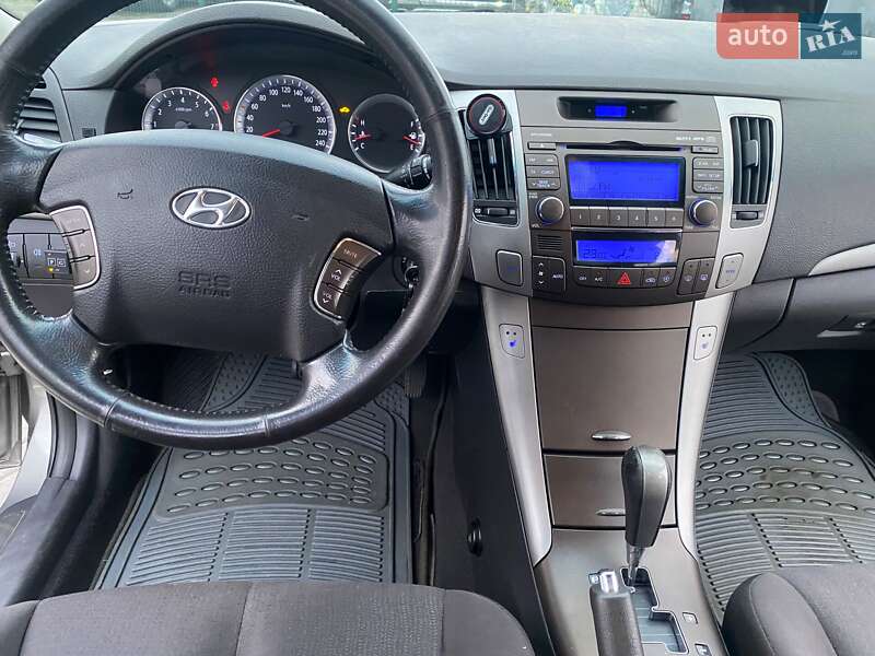 Седан Hyundai Sonata 2008 в Львове