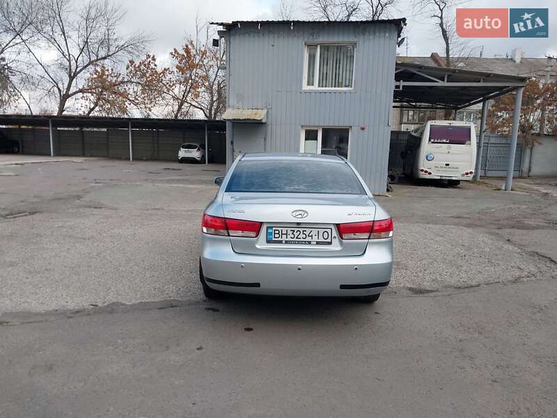 Седан Hyundai Sonata 2006 в Миколаєві