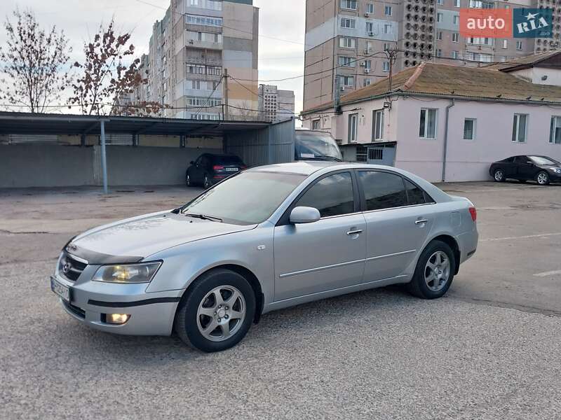 Седан Hyundai Sonata 2006 в Миколаєві