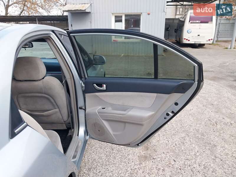 Седан Hyundai Sonata 2006 в Миколаєві