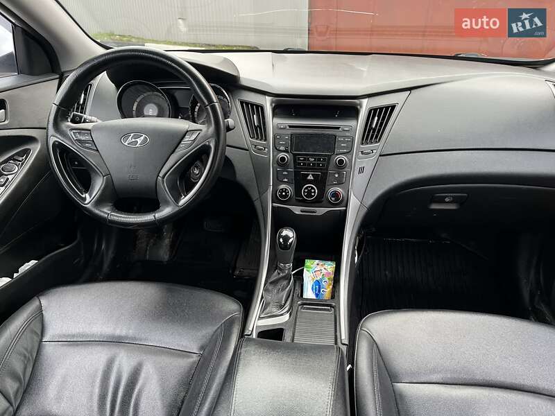 Седан Hyundai Sonata 2014 в Киеве