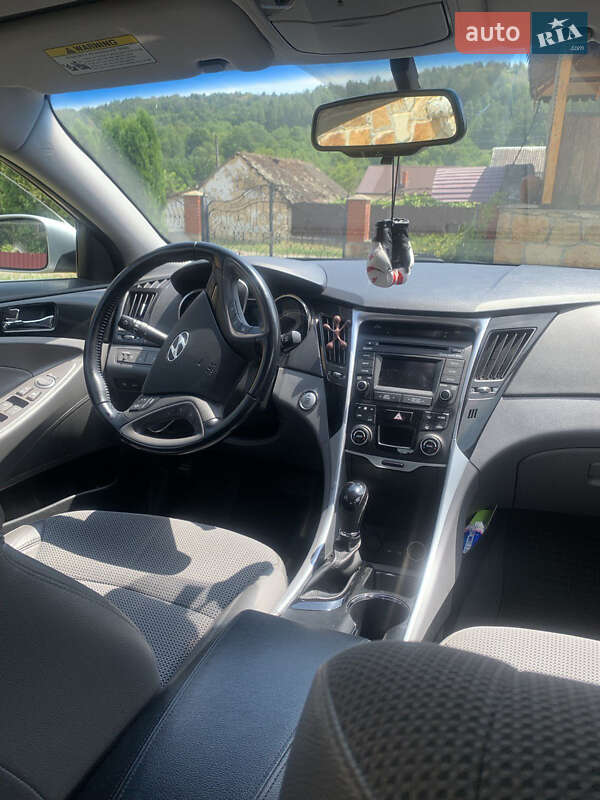 Седан Hyundai Sonata 2014 в Могилев-Подольске фото 9 Седан Hyundai Sonata 2014 в Могилев-Подольске