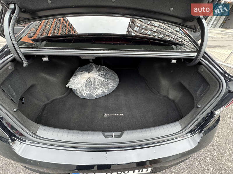 Седан Hyundai Sonata 2018 в Киеве