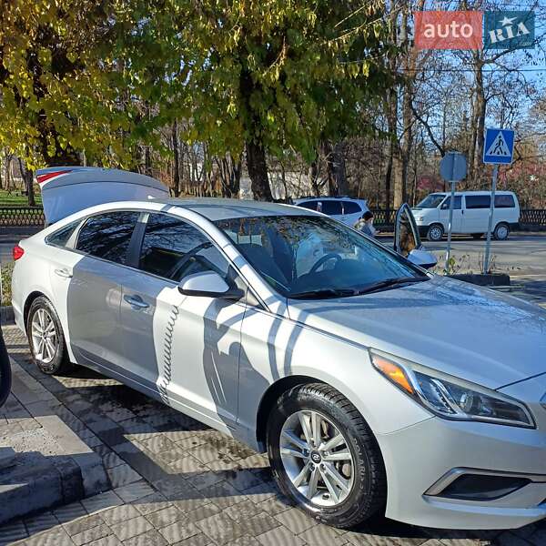 Седан Hyundai Sonata 2016 в Львове