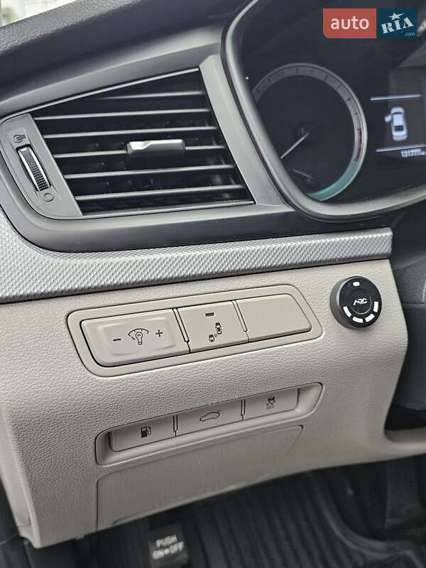 Седан Hyundai Sonata 2018 в Киеве фото 19 Седан Hyundai Sonata 2018 в Киеве