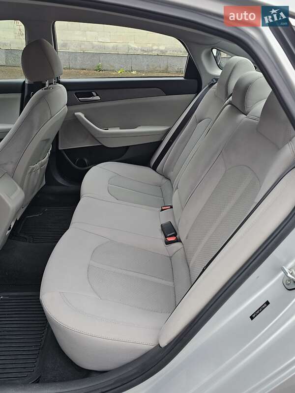 Седан Hyundai Sonata 2018 в Киеве фото 22 Седан Hyundai Sonata 2018 в Киеве