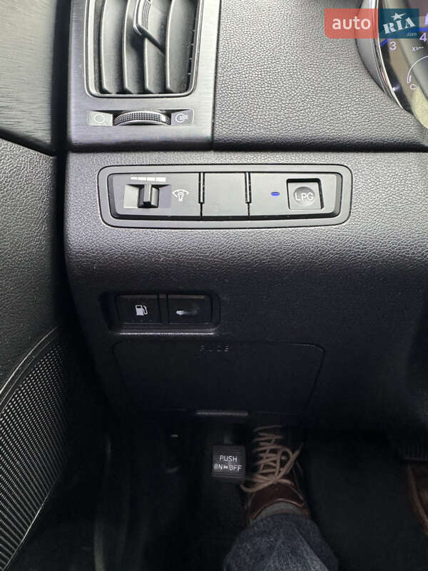 Седан Hyundai Sonata 2013 в Ирпене