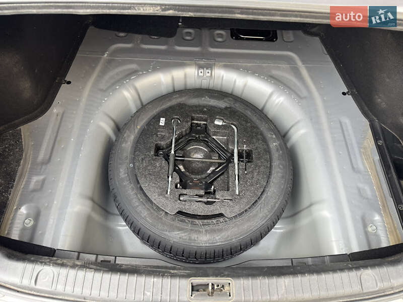 Седан Hyundai Sonata 2007 в Виннице