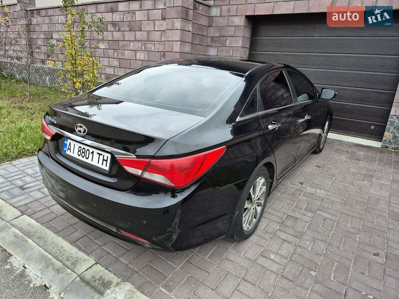 Седан Hyundai Sonata 2013 в Богуславе