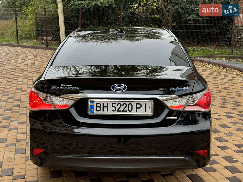Седан Hyundai Sonata 2014 в Измаиле