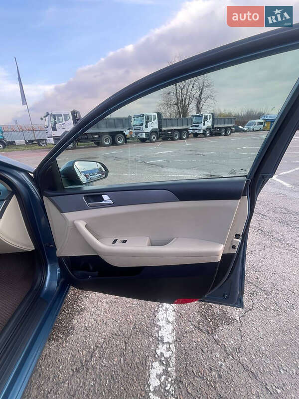 Седан Hyundai Sonata 2016 в Киеве