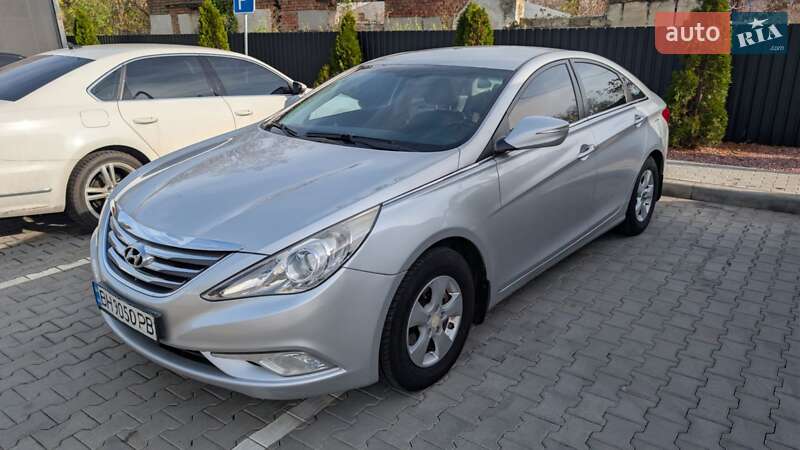 Hyundai Sonata 2013