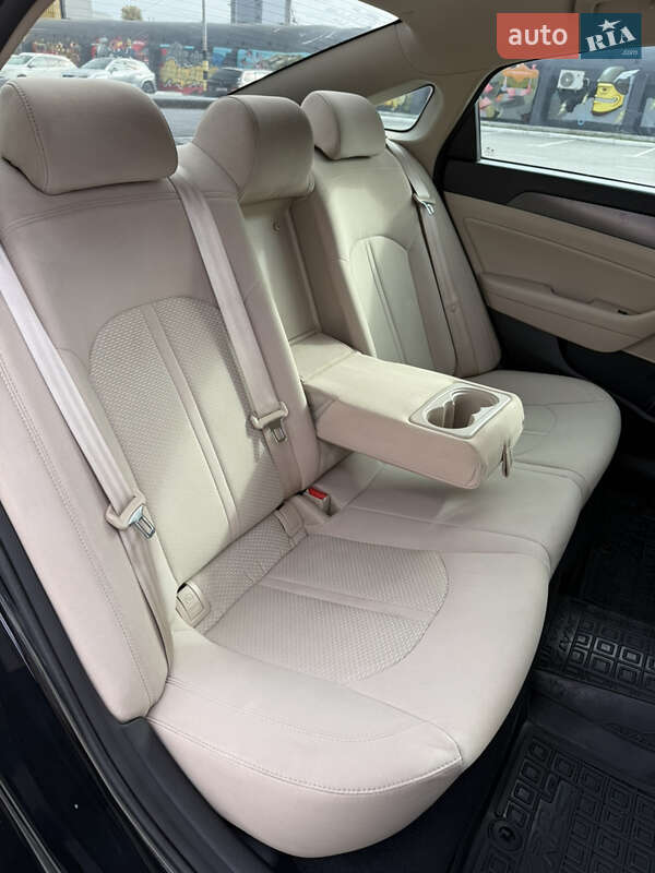 Седан Hyundai Sonata 2014 в Киеве фото 32 Седан Hyundai Sonata 2014 в Киеве