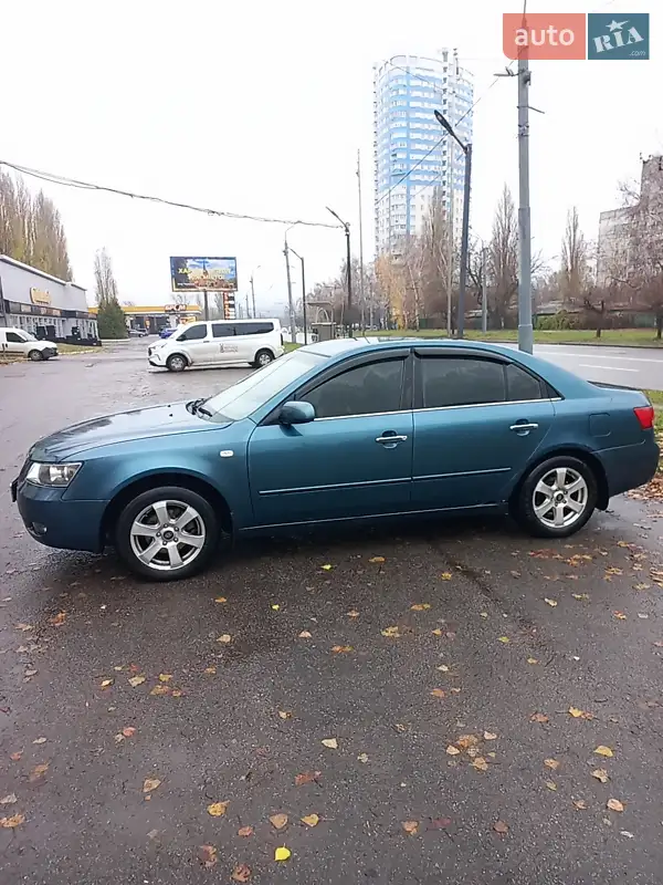Hyundai Sonata