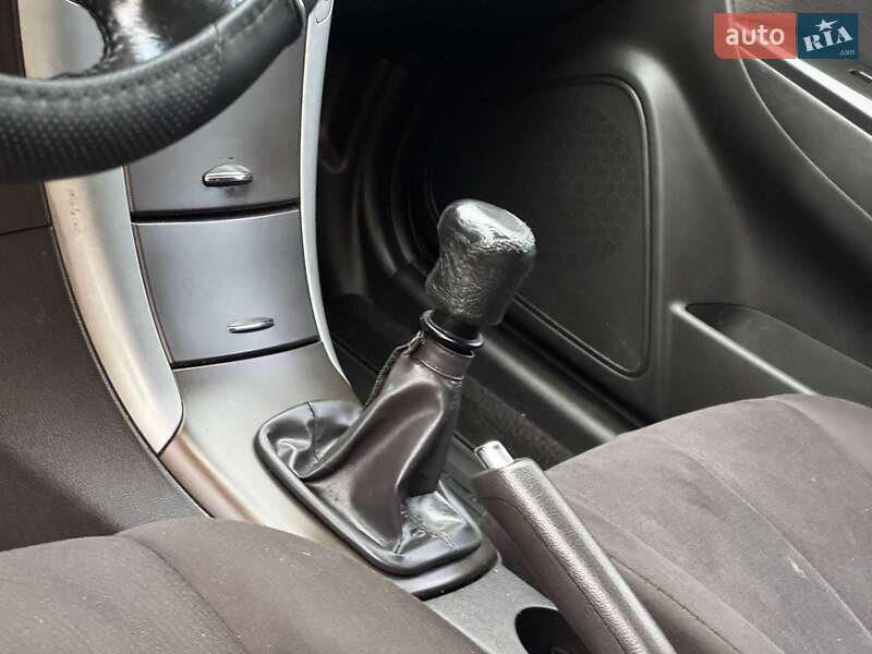 Седан Hyundai Sonata 2009 в Ахтырке