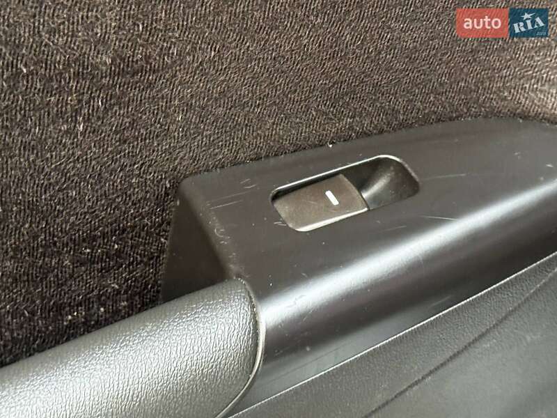 Седан Hyundai Sonata 2009 в Ахтырке