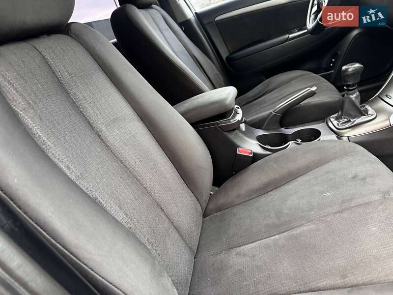 Седан Hyundai Sonata 2009 в Ахтырке