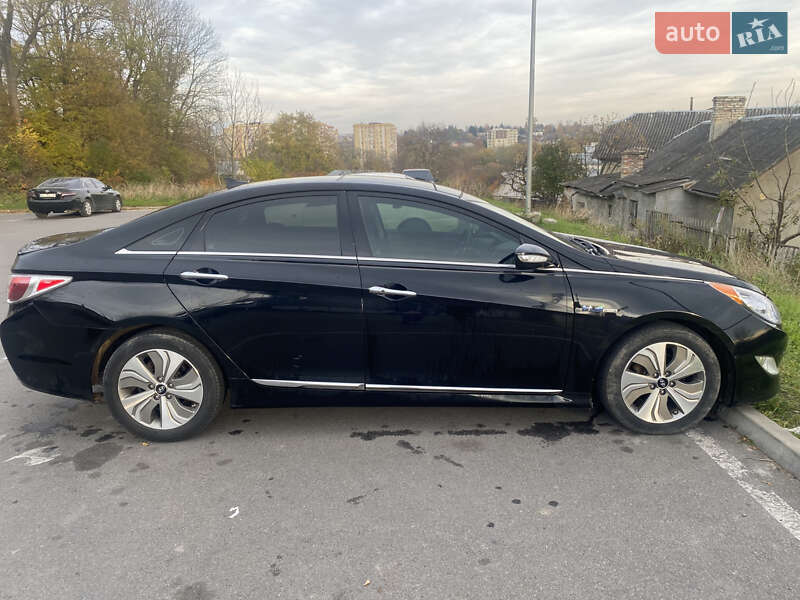 Седан Hyundai Sonata 2014 в Тернополі