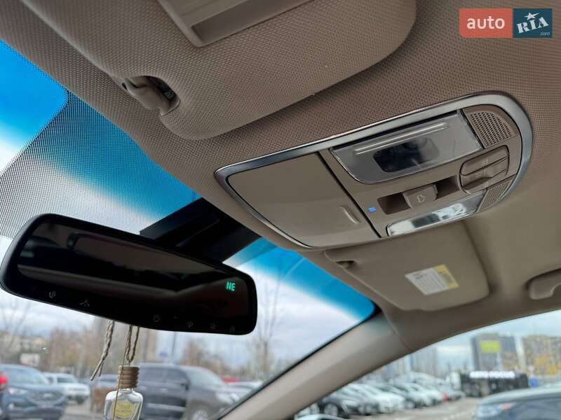 Седан Hyundai Sonata 2016 в Киеве