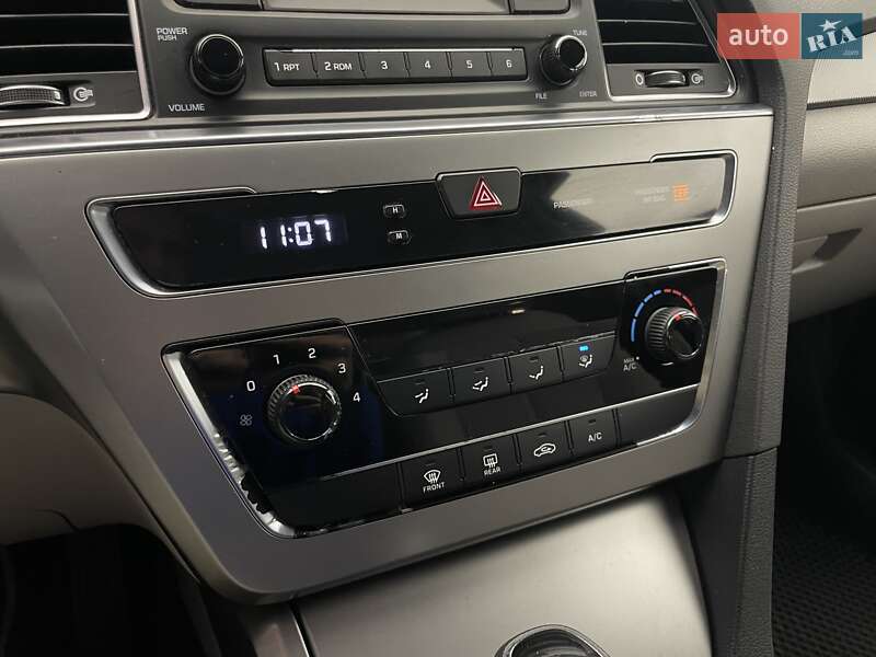 Седан Hyundai Sonata 2016 в Киеве