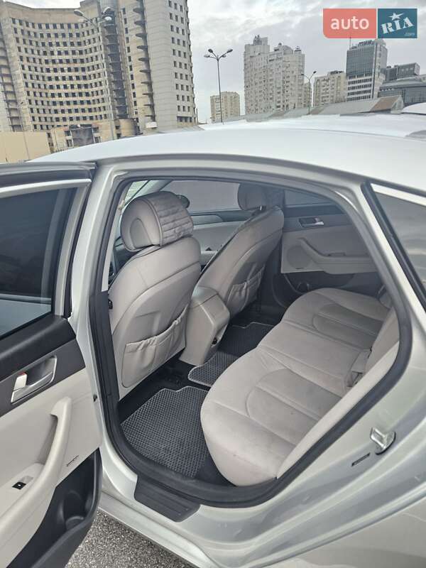 Седан Hyundai Sonata 2015 в Києві