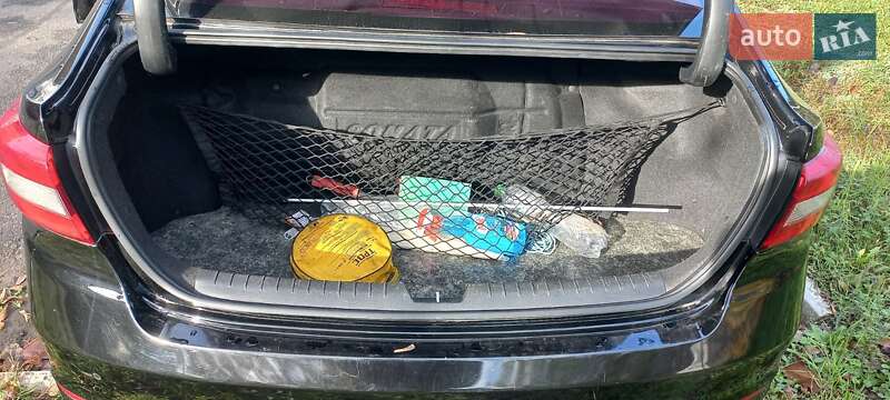 Седан Hyundai Sonata 2014 в Киеве